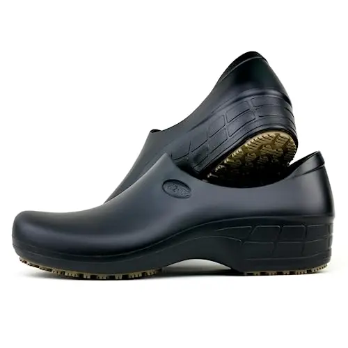 Sticky waterproof women's nursing clogs