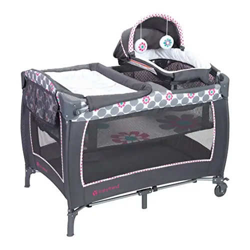Baby Trend Lil' Snooze Deluxe II Nursery Center Playard in Daisy Dots print