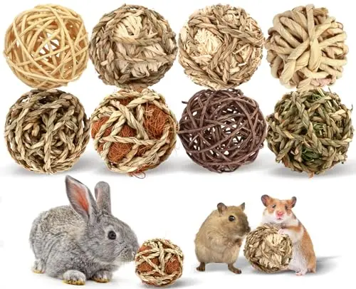 VESPRO 8-pack of natural rolling chew grass balls for rabbits