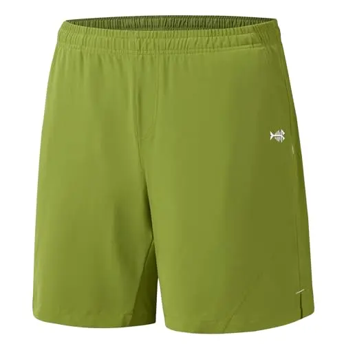 BASSDASH Mens 7 fishing shorts in outdoor setting