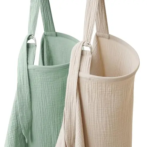 Coreeky 2-pack muslin nursing covers in Green showing adjustable back straps